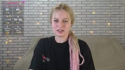 Amili online show from 12/10/24, 03:22