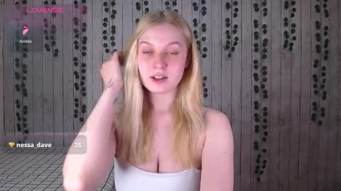 Amili online show from 10/23/25, 11:42