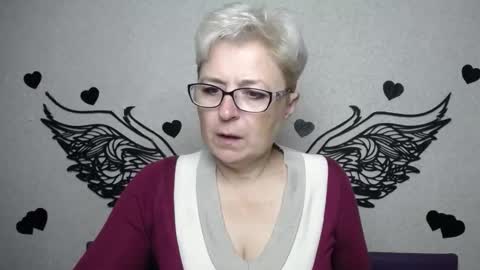 Snapshot of emiliagree chatting on 09/16/25, 05:58 EmiliaGree online show from 09/16/25, 05:58