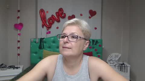 Snapshot of emiliagree chatting on 09/23/25, 05:16 EmiliaGree online show from 09/23/25, 05:16