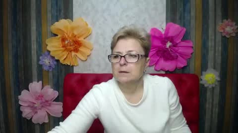 Snapshot of emiliagree chatting on 04/28/26, 05:18 EmiliaGree online show from 04/28/26, 05:18