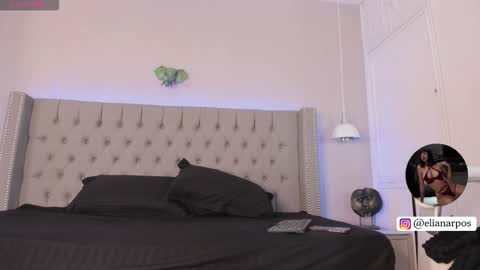 Snapshot of emiliana_rios chatting on 11/09/25, 10:30 emiliana_rios online show from 11/09/25, 10:30