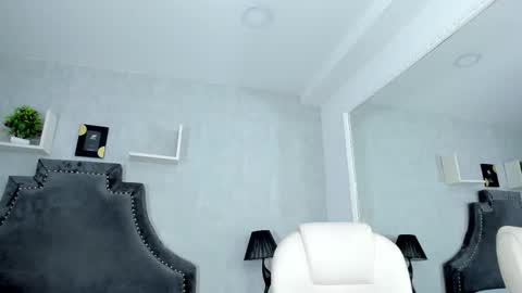 EmiliaRose online show from 09/10/25, 10:21