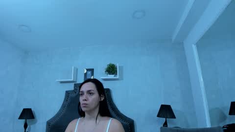 EmiliaRose online show from 10/12/25, 08:52