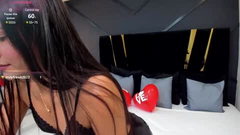 Snapshot of emiliee_xx chatting on 02/07/25, 05:40 Emillie online show from 02/07/25, 05:40