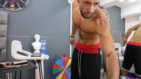 Snapshot of emilio_brandon chatting on 05/05/26, 10:56 Emilio online show from 05/05/26, 10:56