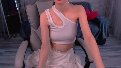 Snapshot of emilisky chatting on 03/18/26, 06:38 Emily online show from 03/18/26, 06:38