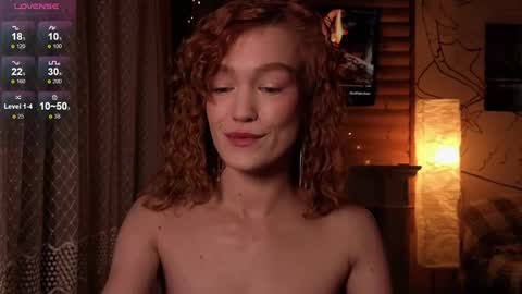 Snapshot of emiliyafox chatting on 09/11/25, 09:04 Emi online show from 09/11/25, 09:04