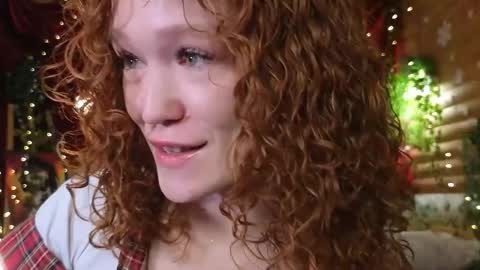 Snapshot of emiliyafox chatting on 01/15/26, 02:10 Emi online show from 01/15/26, 02:10