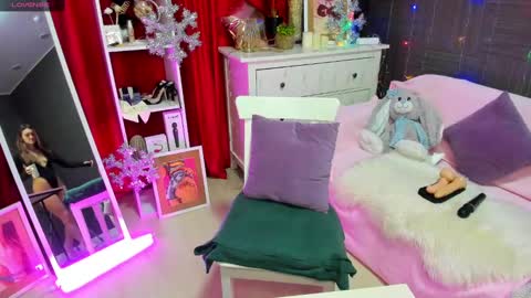 Emiliya online show from 12/11/24, 02:19