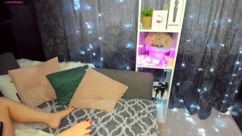 Emiliya online show from 02/03/25, 08:24