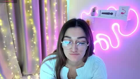 Emiliya online show from 03/12/25, 08:51