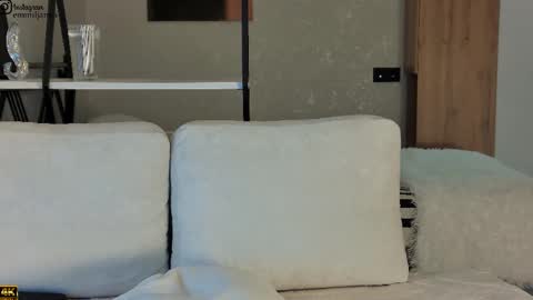 Emiljanna online show from 11/21/25, 04:00