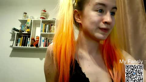 Snapshot of emilly_20 chatting on 05/11/26, 08:50 Emily online show from 05/11/26, 08:50
