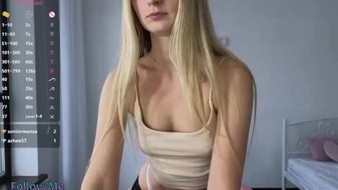 Emilly online show from 11/21/25, 07:40