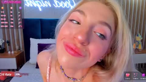 Snapshot of emilly_hart chatting on 01/15/25, 02:49 Emilly online show from 01/15/25, 02:49