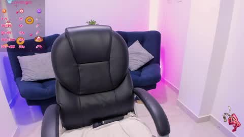 Emily online show from 06/03/26, 02:55