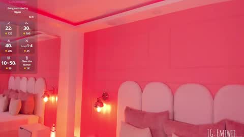 Emilly  online show from 10/08/25, 05:21