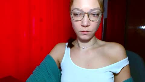 Emilly online show from 01/12/26, 06:29