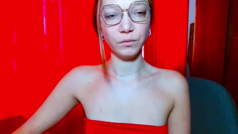 Emilly online show from 02/04/26, 06:41