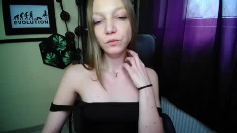 Emilly online show from 05/05/26, 12:35