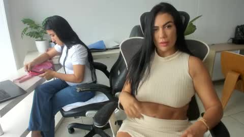 Emilly  online show from 04/06/26, 02:07