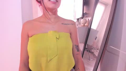 Snapshot of emillyhils1 chatting on 03/16/26, 11:36 emilly online show from 03/16/26, 11:36