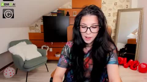 EmillyTaylor online show from 03/12/25, 10:37