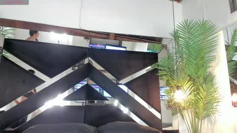 Snapshot of emily18__ chatting on 06/03/26, 11:02 Emily online show from 06/03/26, 11:02