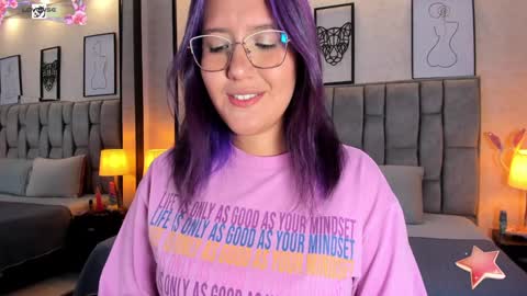 Snapshot of emily_5weet chatting on 01/14/25, 03:53 Emily online show from 01/14/25, 03:53