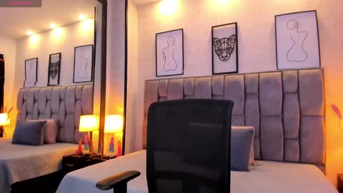 Snapshot of emily_5weet chatting on 01/18/25, 08:31 Emily online show from 01/18/25, 08:31