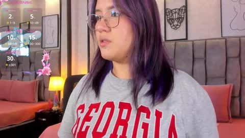 Snapshot of emily_5weet chatting on 03/02/25, 03:45 Emily online show from 03/02/25, 03:45