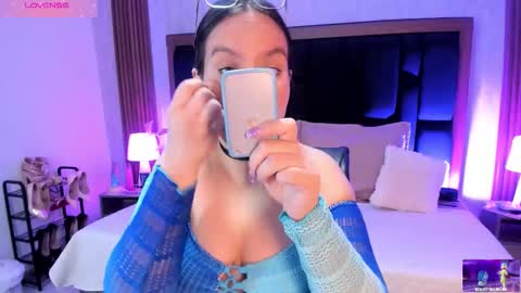 Snapshot of emily_5weet chatting on 10/16/25, 05:08 Emily online show from 10/16/25, 05:08