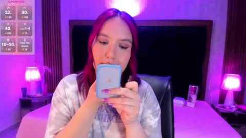 Snapshot of emily_5weet chatting on 10/24/25, 04:31 Emily online show from 10/24/25, 04:31