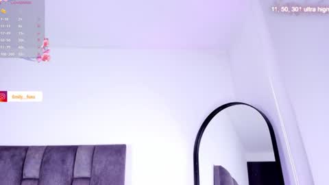 Snapshot of emily___fox chatting on 07/09/26, 11:03 Emily online show from 07/09/26, 11:03