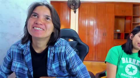 Emily and Soffy online show from 05/05/26, 12:24