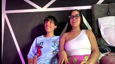 Snapshot of emily_andyy chatting on 12/19/25, 09:22 emily_andyy online show from 12/19/25, 09:22