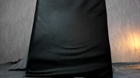 Snapshot of emily_ariaszc chatting on 01/27/25, 08:17 Emily online show from 01/27/25, 08:17