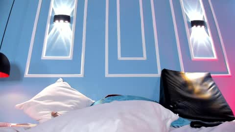 Snapshot of emily_ariaszc chatting on 02/28/25, 04:20 Emily online show from 02/28/25, 04:20