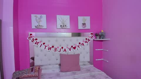              online show from 02/06/25, 10:43