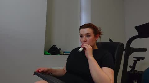 EMILY BOKER online show from 01/10/26, 08:27