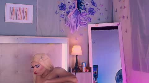 emily_castillo1_ online show from 05/06/26, 05:25