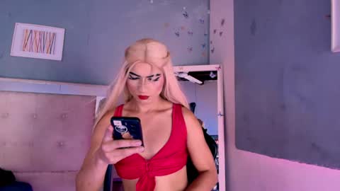 Snapshot of emily_castillo1_ chatting on 07/12/26, 05:42 emily_castillo1_ online show from 07/12/26, 05:42