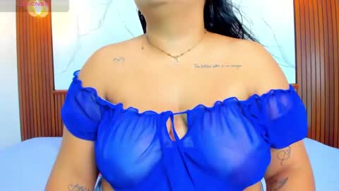 Snapshot of emily_cooper20_ chatting on 02/20/25, 04:39 Emily online show from 02/20/25, 04:39