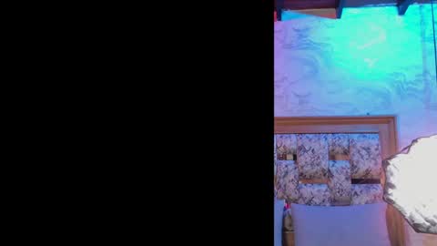 Snapshot of emily_dempsey chatting on 04/22/26, 07:37 emily_dempsey online show from 04/22/26, 07:37