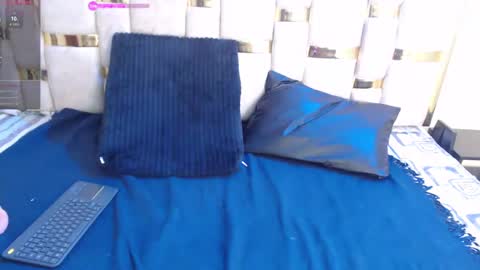 emily fox 3 online show from 02/04/25, 02:53