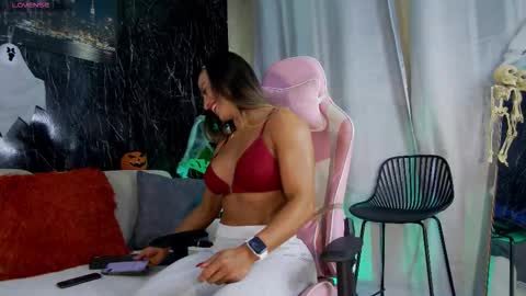 Emily foxx01 online show from 10/20/25, 09:26