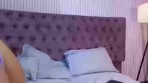 Snapshot of emily_foxyy chatting on 09/09/25, 08:08 Emily online show from 09/09/25, 08:08