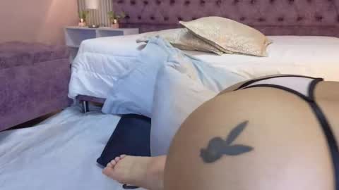 Snapshot of emily_foxyy chatting on 11/30/25, 07:18 Emily online show from 11/30/25, 07:18