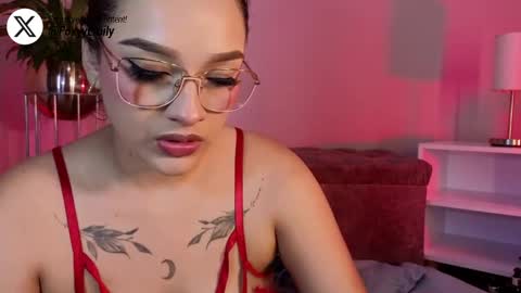 Snapshot of emily_foxyy chatting on 04/23/26, 08:44 Emily online show from 04/23/26, 08:44